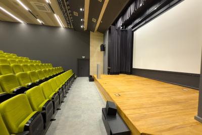Sala Kinowa 8